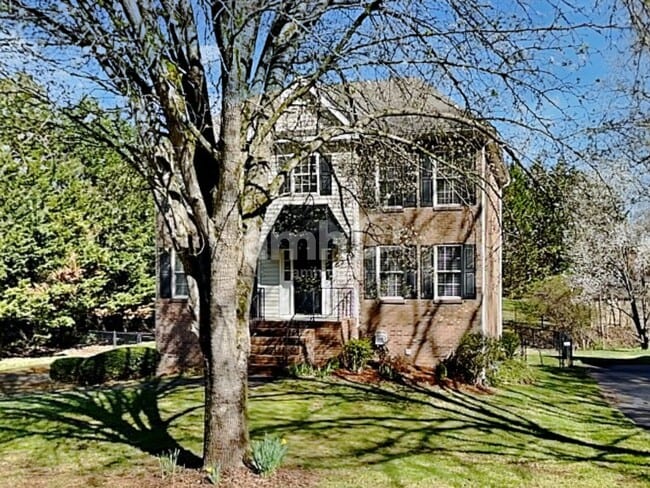 property at 6731 Fairwood Ct