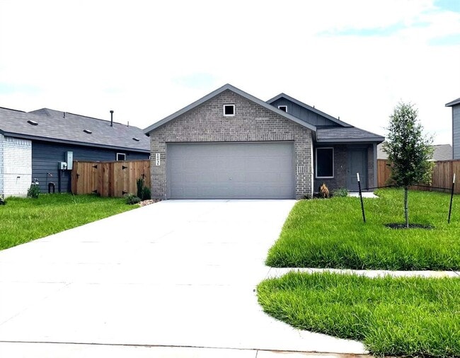 property at 18031 Valle Cupa Ln
