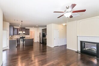 4710 Cabrini Pl in Cumming, GA - Foto de edificio - Building Photo