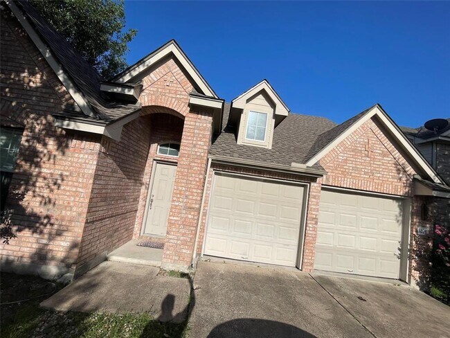 property at 3201 Winding Shore Ln