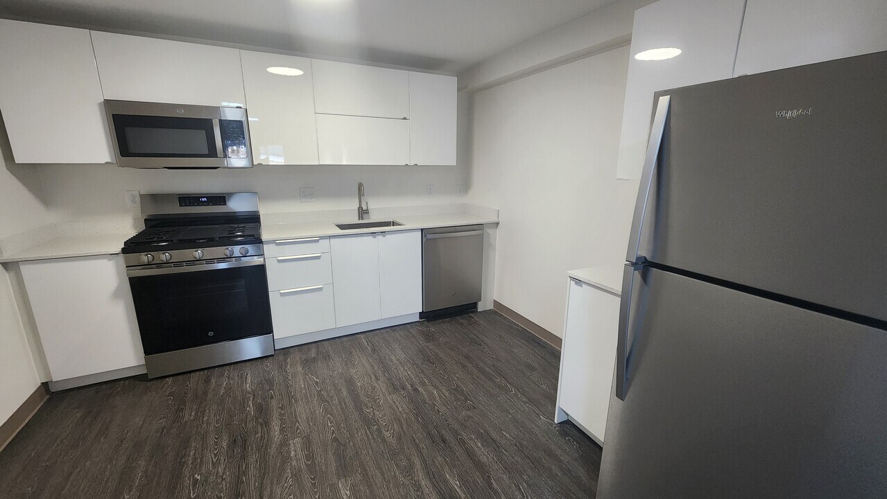 8 Darling St, Unit 5-11 in Boston, MA - Building Photo