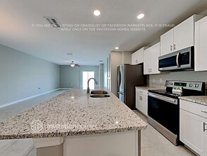 11908 MIracle Mile Dr in Riverview, FL - Building Photo - Building Photo