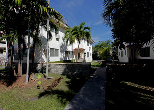 Santillane Apartments in Coral Gables, FL - Building Photo - Building Photo