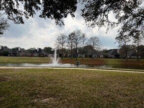 19007 Dural Dr in Houston, TX - Building Photo - Building Photo