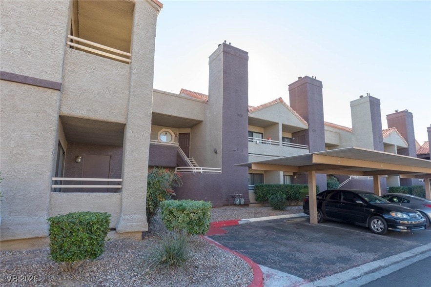 5072 S Rainbow Blvd, Unit 102 in Las Vegas, NV - Building Photo