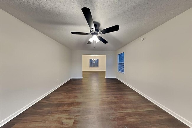 7045 Treeline Dr in Cumming, GA - Building Photo - Building Photo