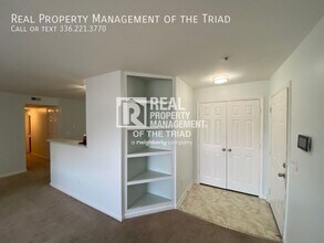 5012 Lawndale Dr in Greensboro, NC - Building Photo - Building Photo
