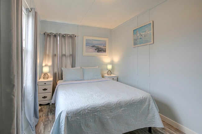 1757 SR 105 in Grayland, WA - Foto de edificio - Building Photo