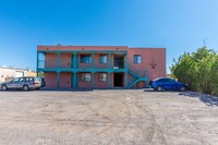 Desert Rose Apartments in Las Cruces, NM - Building Photo - Building Photo