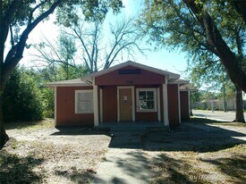 1148 Oakhill St in Lakeland, FL - Building Photo