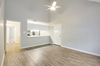 1920 Trimble Rd in Tallahassee, FL - Building Photo - Building Photo