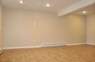 152 Main St, Unit 11 in Sturbridge, MA - Building Photo - Building Photo