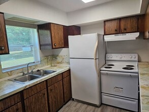 5587 Lehigh Ave in Orlando, FL - Building Photo - Building Photo