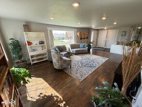5201 Douglas Dr in Yakima, WA - Building Photo - Building Photo