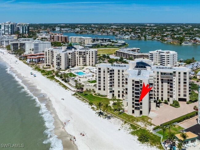 property at 3115 Gulf Shore Blvd N