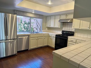 145 El Altillo in Los Gatos, CA - Building Photo - Building Photo