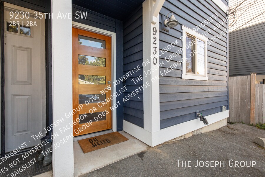 9230 35th Ave SW in Seattle, WA - Building Photo