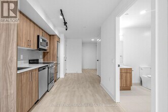 758 Dovercourt Rd in Toronto, ON - Building Photo - Building Photo