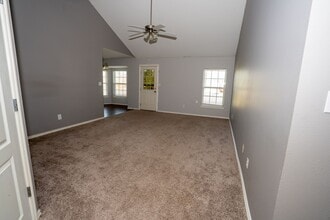 12100 Valley Ave in Collinsville, OK - Building Photo - Building Photo