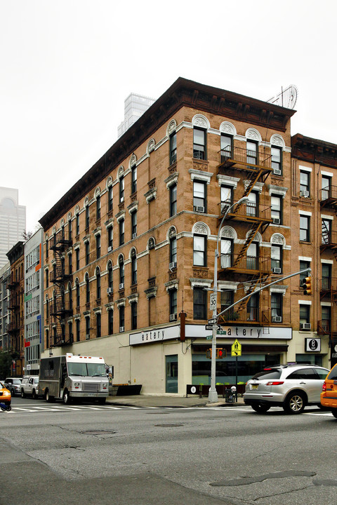 798 Ninth Ave in New York, NY - Foto de edificio