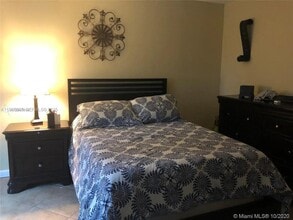 9440 SW 8th St in Boca Raton, FL - Building Photo - Building Photo