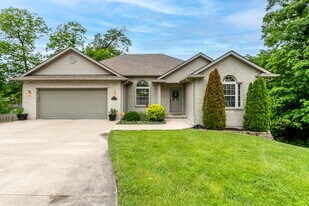 613 Adens Woods Ct in Columbia, MO - Building Photo