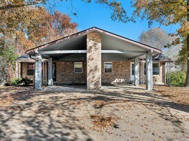 106 Britanna Dr in Swansea, IL - Building Photo