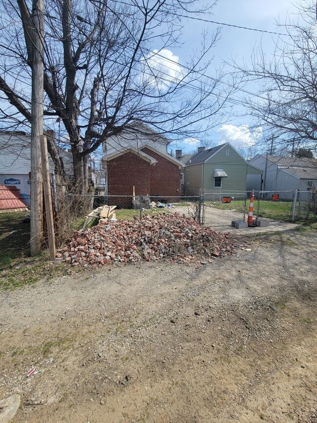 126 N 26th St in Louisville, KY - Building Photo - Building Photo