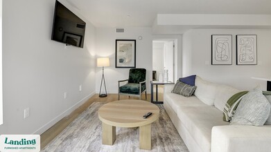 352 E 500 S-Unit -216.1406472 in Salt Lake City, UT - Foto de edificio - Building Photo