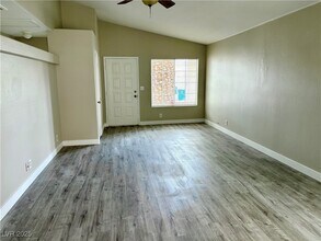 3713 Cactus Wheel Ct in Las Vegas, NV - Building Photo - Building Photo