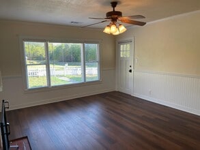 4715 White Oak Ln in River Oaks, TX - Building Photo - Building Photo