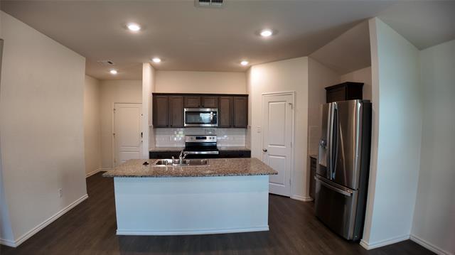 2335 Hankinson Ln in Royse City, TX - Building Photo - Building Photo