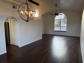 10538 Olympic St NW in Albuquerque, NM - Building Photo - Building Photo