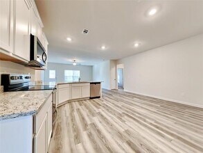 332 Oliver Dr in Locust Grove, GA - Building Photo - Building Photo