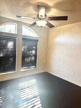 1712 Darjeeling Dr in Pflugerville, TX - Building Photo - Building Photo