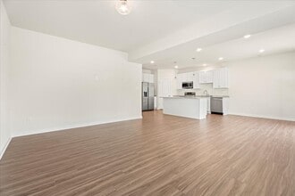 11318 Ellingshire Ct in Chester, VA - Building Photo - Building Photo