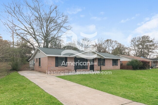 856 Barklay Way in Columbus, GA - Building Photo - Building Photo