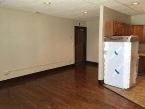 5402 S 77th St in Ralston, NE - Building Photo - Building Photo