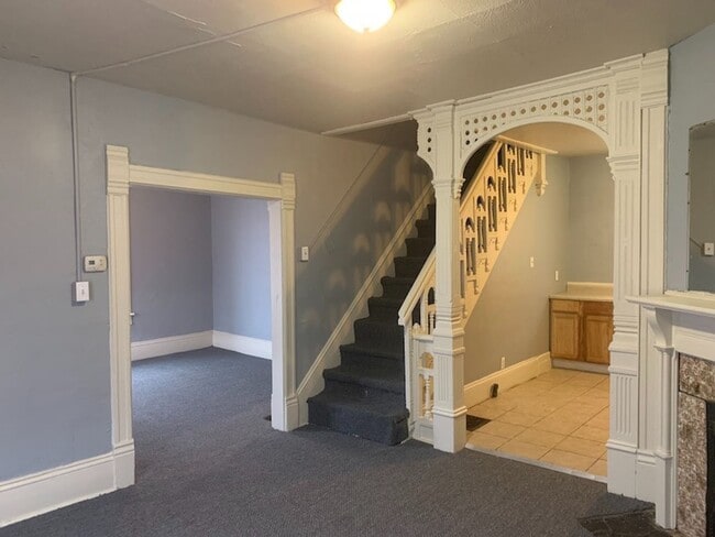 101 W Luther Pl in Mansfield, OH - Building Photo - Building Photo
