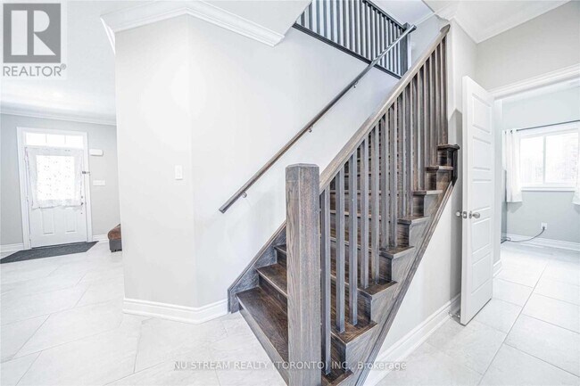 69 Tim Jacobs Dr in Georgina, ON - Building Photo - Building Photo