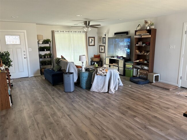 9530 Emnora Ln in Houston, TX - Building Photo - Building Photo