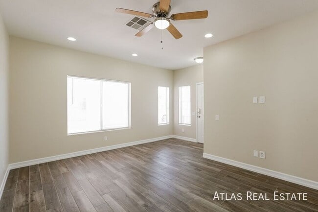 7852 Scammons Bay Ct in Las Vegas, NV - Foto de edificio - Building Photo