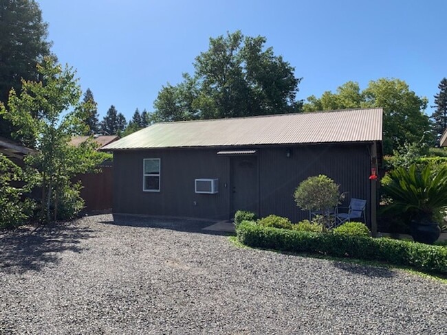 property at 785 W 11th Ave