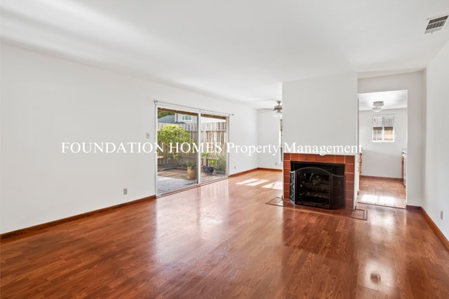 158 Roundtree Blvd in San Rafael, CA - Building Photo - Building Photo