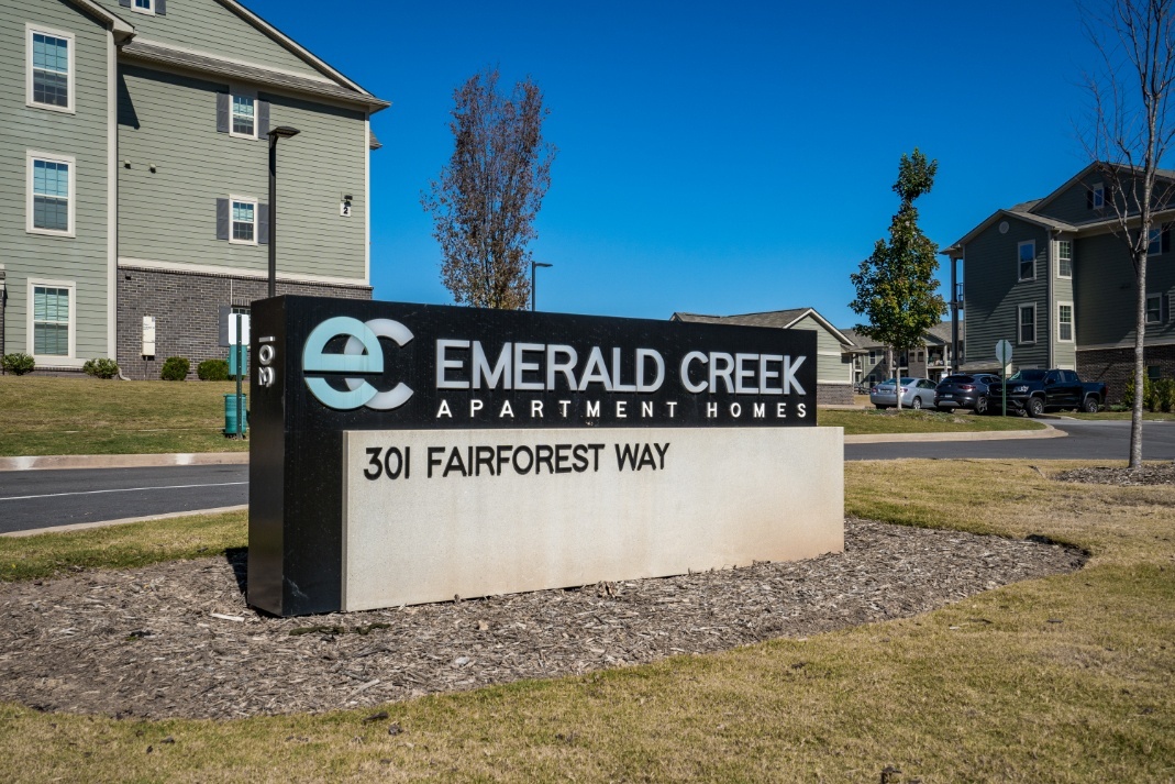 Emerald Creek Apartments in Greenville, SC - Building Photo