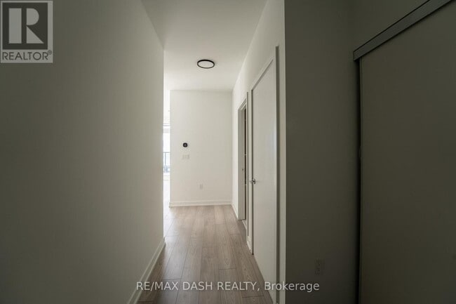 1007 The Queensway in Toronto, ON - Building Photo - Building Photo