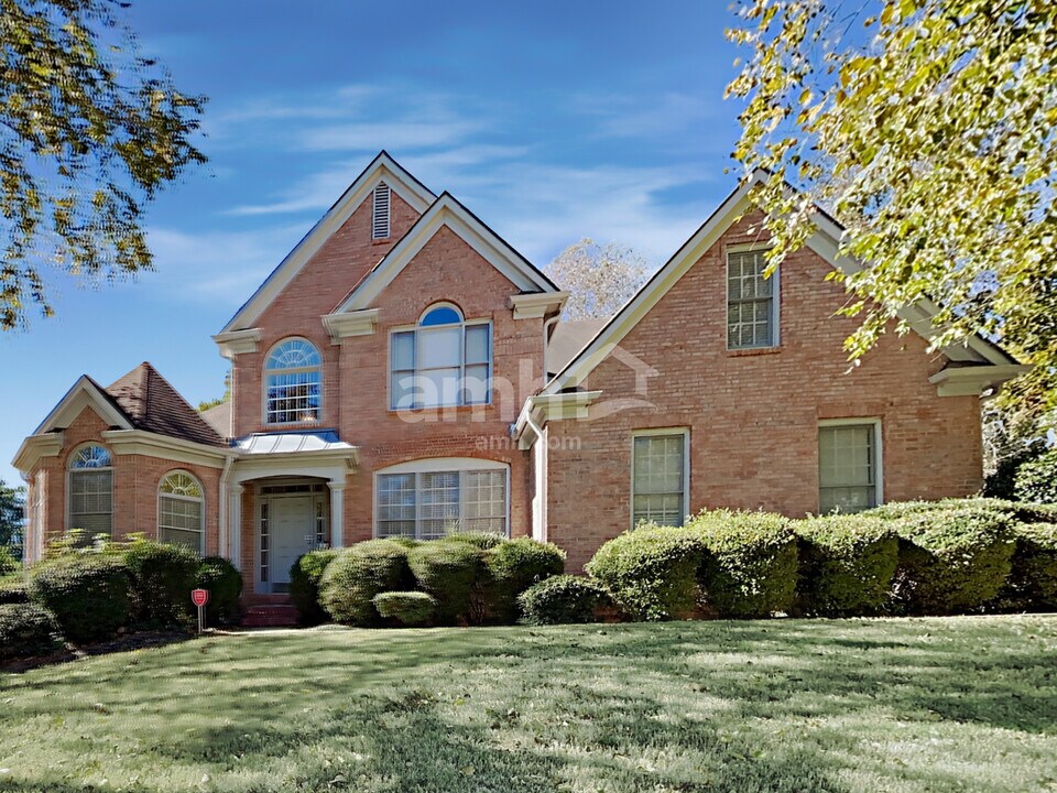 5070 Kingsbridge Pass in Powder Springs, GA - Building Photo