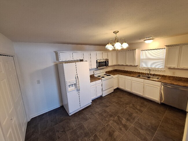 2078 Bird Rd, Unit A 3 in Branson, MO - Building Photo - Building Photo