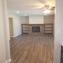 6401 Salem Park Cir in Mechanicsburg, PA - Building Photo - Building Photo