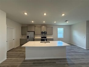 4019 Harvest Hearth Pl in Plant City, FL - Building Photo - Building Photo